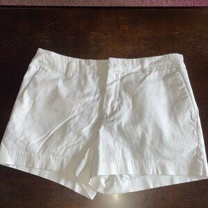 Venus White Women’s Size 4 Sporty Shorts